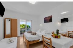 Pine Canopy Studios and Appartamenti Appartamento 1 – A1 foto 3