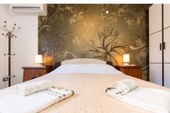 Appartamenti & Camere DDD2 Camera 4 – BROWN ROOM foto 5