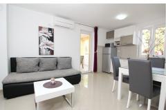 Appartamenti Gorica 1- with Pool, 200 Appartamento 2 – Gorica 1/4 foto 2