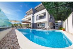 Appartamenti con piscina Appartamento 2 – MAIVICA foto 1