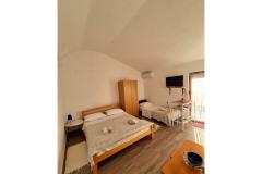 Appartamenti Bele Appartamento 2 – Studio (3) foto 2