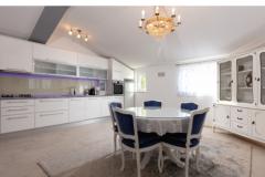 Wide Appartamento with Pool  Appartamento 1 – Apartman foto 4