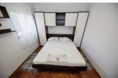 APARTMANI DEBELIĆ Appartamento 3 – Dobrila 3 foto 4