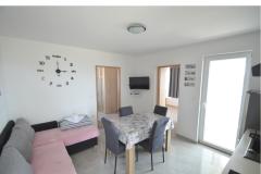 Home or Apts Miočić without owner Appartamento 2 – Ap. 4+2 foto 3