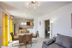Villa Bobanac with heated pool Appartamento 2 – Ap.1 foto 3