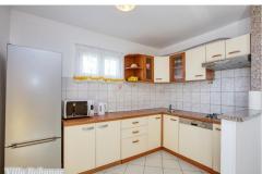 Villa Bobanac with heated pool Appartamento 2 – Ap.1 foto 5