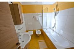 Appartamenti Kimi with swimming pool  Appartamento 3 – APP V foto 4