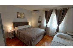 Appartamenti Tucepi Jakić Appartamento 3 – Ap. 7+1 foto 3