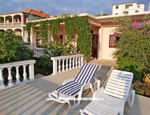 Saradela Casa