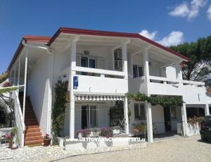 Studio Appartamenti Cene