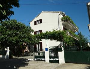 Appartamenti Milka-Jure Srima-Vodice