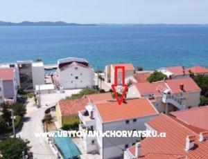 Appartamenti Zara by the sea