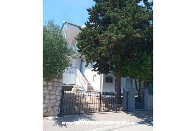 Zlatko apartmani Nin Vrsi Mulo