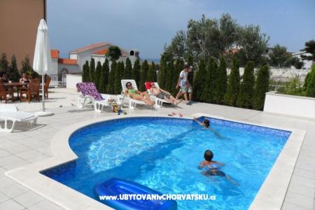 Vila Granić Baska Voda Croazia
