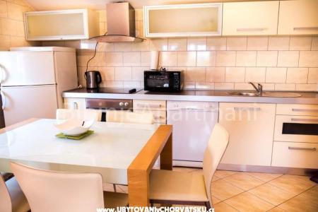 Appartamento Lepur 1 foto 3