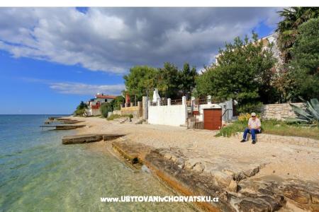 Appartamenti Mikulandra sulla spiaggia foto 4