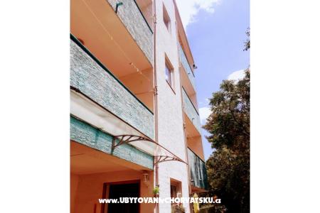 VILLA BERNARD..150 m plaža DRAŽICA Biograd Croazia