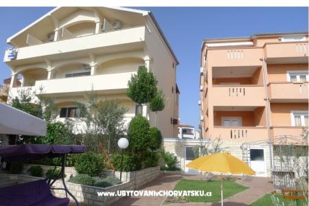 Pansion Gašpar Biograd Croazia