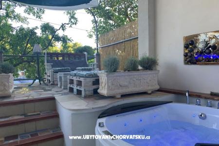 Sunrise Luxury Appartamenti Dugi Rat Croazia