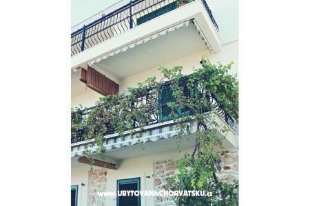 Villa Niko Gradac foto 2