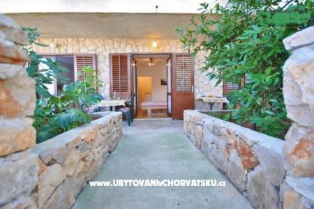 Appartamenti pored mora foto 5
