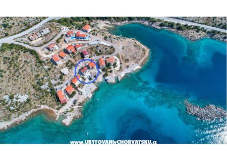 Beachfront Appartamenti Amaris Karlobag Croazia