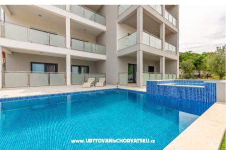 Villa Stella with Pool Karlobag Croazia