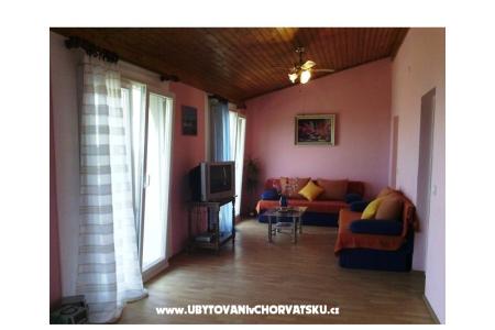 Villa Sandra - apartmani s  bazenom foto 5