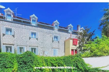 Villa Šoulavy by the beach Kastela Croazia