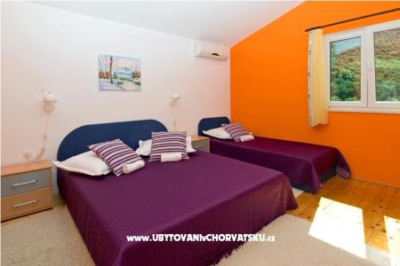 De Lux Appartamenti-SWIMMING POOL foto 3