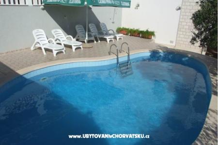 Appartamenti Villa MANDINA con piscina foto 5