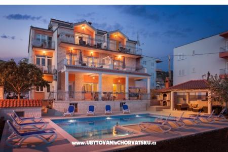  Villa s bazenom  SB Matijas Marina - Trogir Croazia
