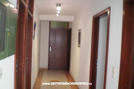 Appartamenti Jure foto 3