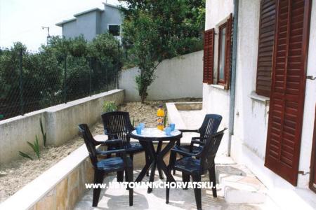Appartamenti Arambašić Omis Croazia