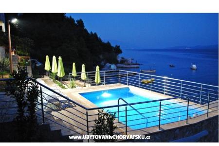 Apartmeni Nostro Omis Croazia
