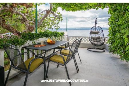 Appartamenti Tamaris - Suhi Potok Omis Croazia