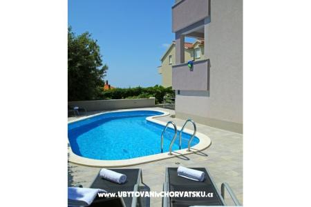 Nemira Exclusive Omis Croazia