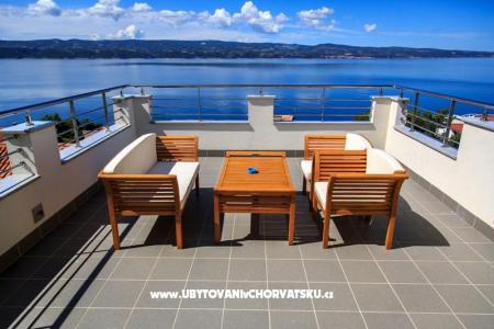 Nemira Sunny Appartamenti Omis Croazia