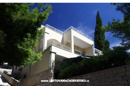 Villa Lubin Omis Croazia