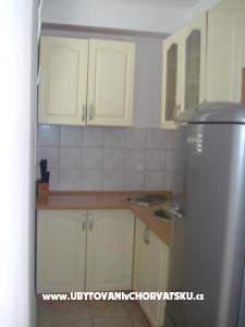 Appartamento Povljana foto 3