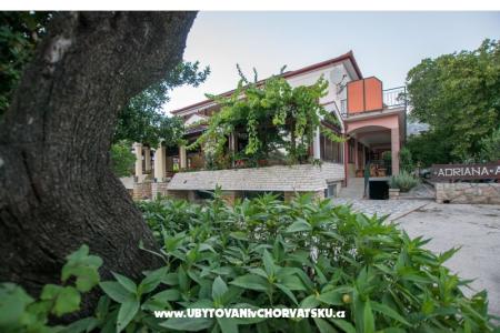 Appartamenti Adriana Starigrad Paklenica Croazia