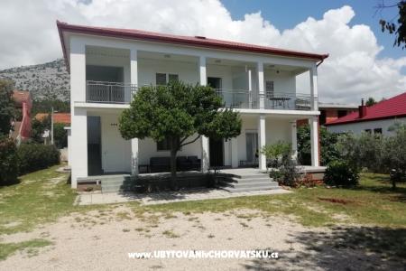 Appartamenti Buco - Smiljana Starigrad Paklenica Croazia