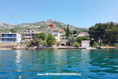 Appartamenti Cvekan Starigrad Paklenica Croazia