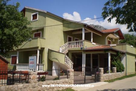 Appartamenti Lucija Starigrad Paklenica Croazia