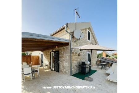 Casa di pietra Pakostane Pakostane Croazia