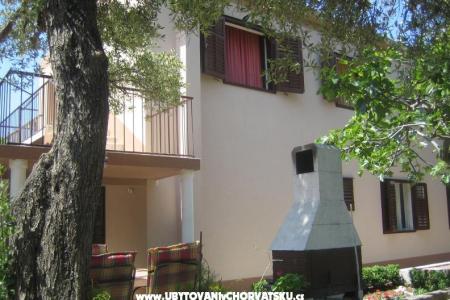 Appartamenti Mrsic Podgora  Podgora Croazia