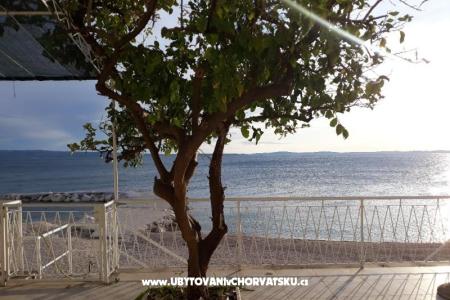 Beach house Ivan &amp; Maca Podstrana Croazia