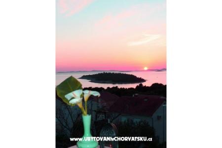 Appartamenti TONĆI I IRIS*** foto 2
