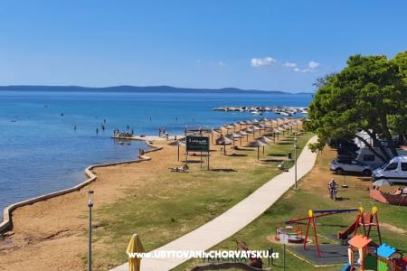Appartamento uz more i plažu – Privlaka Croazia