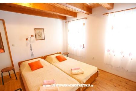 Štinjan apartmani Elda Pula - Pola Croazia